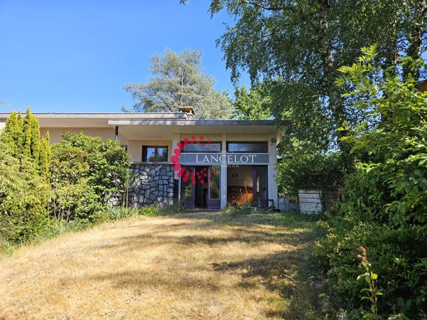 Maison d'architecte 167m² sur terrain arboré de 5100m²