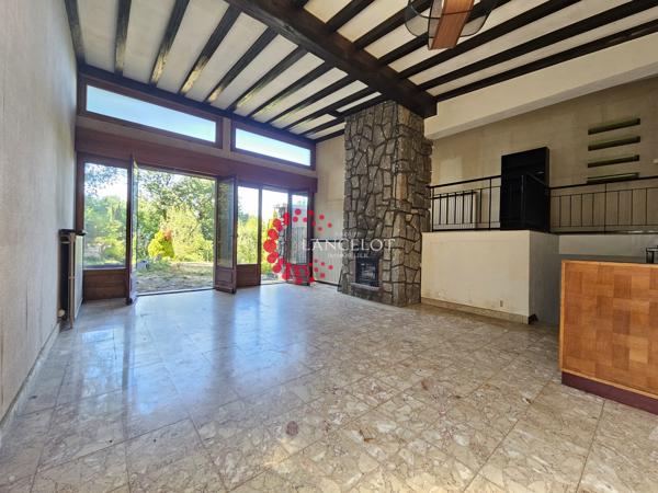 Maison d'architecte 167m² sur terrain arboré de 5100m²