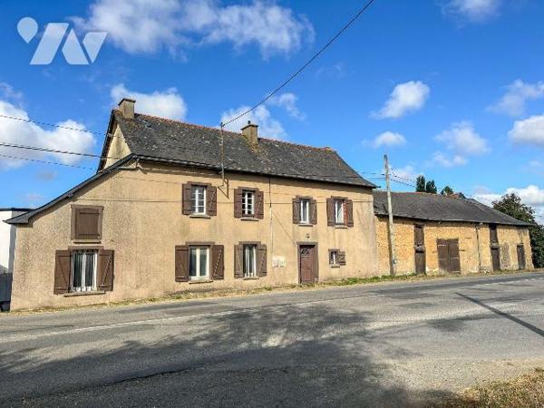 LA MEZIERE - Une longère composée de deux logements :

Le premier, d'une surface d'environ 80...