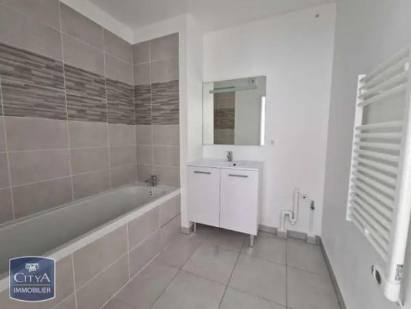 Appartement à louer 3 pièces 58.6m² Puget-sur-Argens (83480)