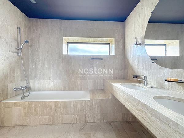 Maison à vendre à Perpignan de 170m2 - Secteur La Lunette en 4 faces et garage double.