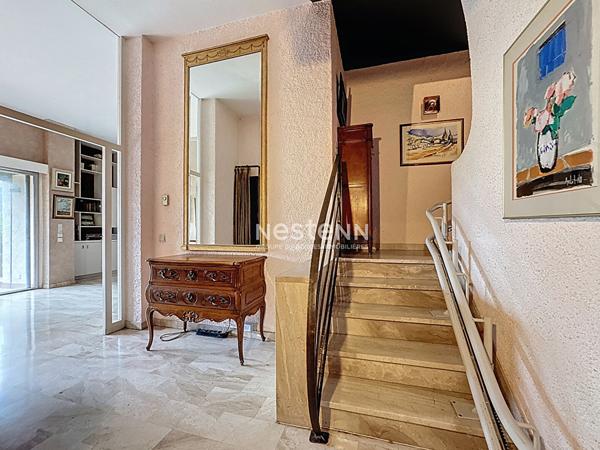 Maison à vendre à Perpignan de 170m2 - Secteur La Lunette en 4 faces et garage double.