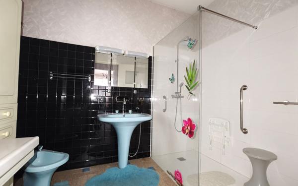 Maison à vendre    7 pièces • 179,63 m2 Varces-Allières-et-Risset