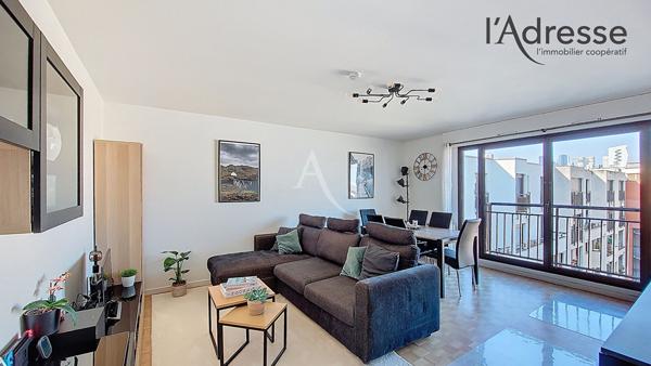 PUTEAUX / QUARTIER PRESSENSE - RIVES DE SEINE Appartement 3 pièces 73m² DERNIER ETAGE avec cave et parking