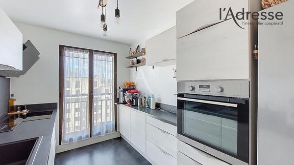 PUTEAUX / QUARTIER PRESSENSE - RIVES DE SEINE Appartement 3 pièces 73m² DERNIER ETAGE avec cave et parking