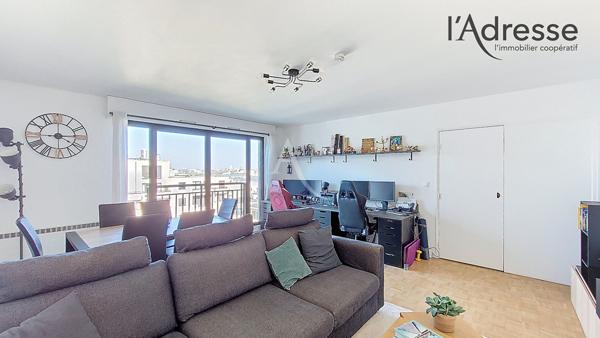 PUTEAUX / QUARTIER PRESSENSE - RIVES DE SEINE Appartement 3 pièces 73m² DERNIER ETAGE avec cave et parking