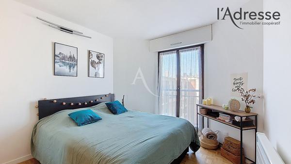 PUTEAUX / QUARTIER PRESSENSE - RIVES DE SEINE Appartement 3 pièces 73m² DERNIER ETAGE avec cave et parking