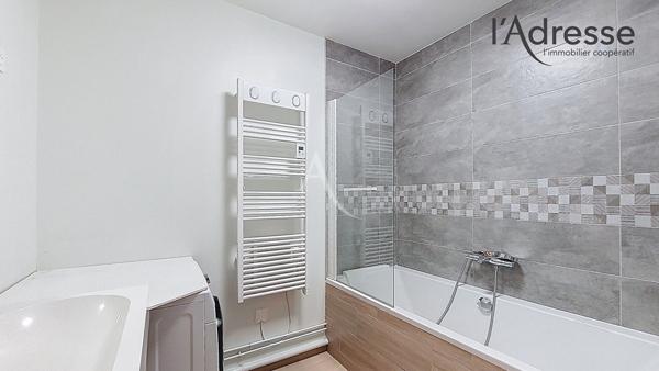 PUTEAUX / QUARTIER PRESSENSE - RIVES DE SEINE Appartement 3 pièces 73m² DERNIER ETAGE avec cave et parking