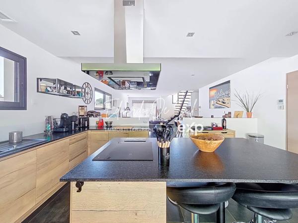 Exceptionnelle maison contemporaine R+1 de 142m², 3 chambres, avec garage