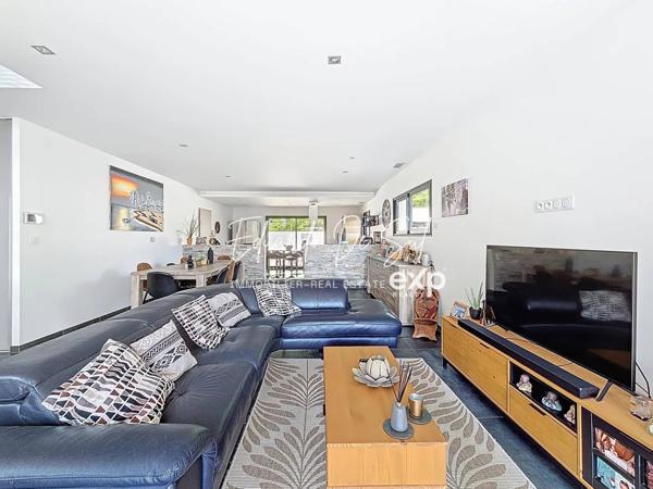 Exceptionnelle maison contemporaine R+1 de 142m², 3 chambres, avec garage