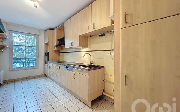 Appartement à louer    4 pièces • 88,86 m2 Maisons-Alfort