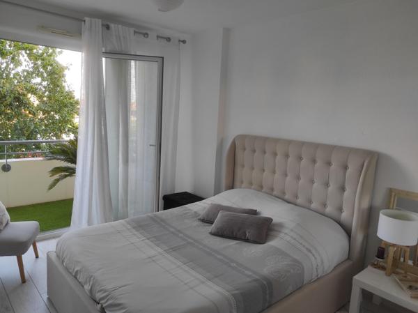 Appartement à SAINT-JEAN-D'ANGELY, 17400 - 2 pièces 49m²