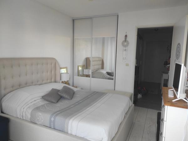 Appartement à SAINT-JEAN-D'ANGELY, 17400 - 2 pièces 49m²