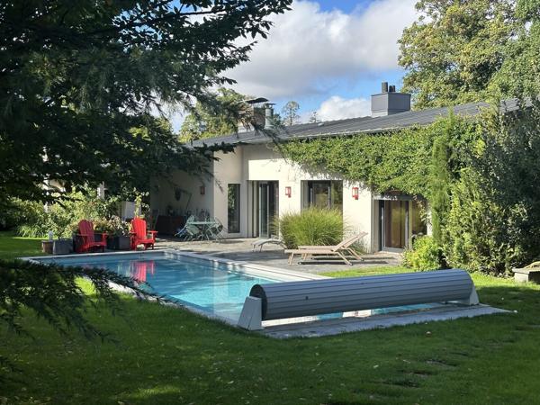 MAISON D'EXCEPTION-6P- 26 ARES-REBBERG-CALME PISCINE-10 mn GARE A PIED
