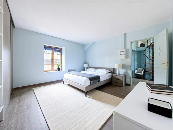 Maison au calme 197m², 5 chambres, jardin, garage