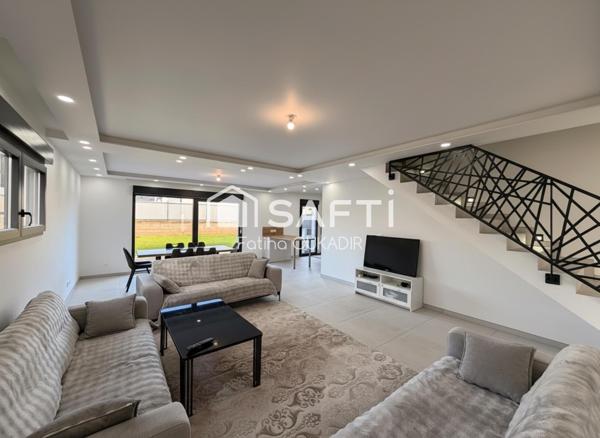 Une opportunité rare à Richemont : superbe maison contemporaine 2024