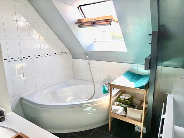 Maison à Saint-Grégoire, 35760 - 8 pièces 142m²