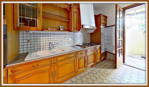 Maison à vendre 5 pièces AGEN (47)-150 M2 - Cour-Jardin-Parking-Terrasse