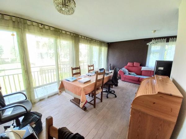 Appartement dans un écrin de verdure.