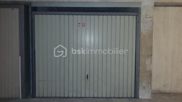 Parking de 12,25 m²