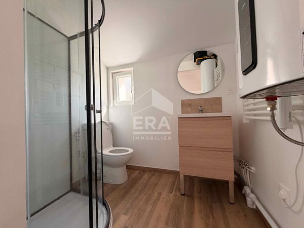 À louer : Maison 1 pièce de 23 m² avec garage à Varennes-sur-Seine