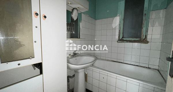 À vendre Appartement 4 pièces 65 m² - Nîmes 30900