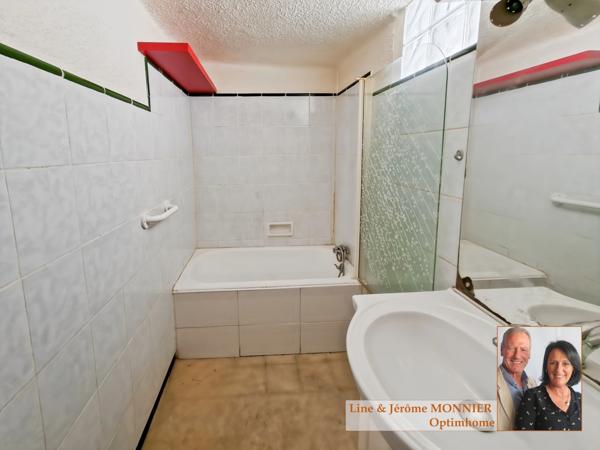 Perpignan Saint-Assiscle : Appartement T3 avec Cour Privée et Garage