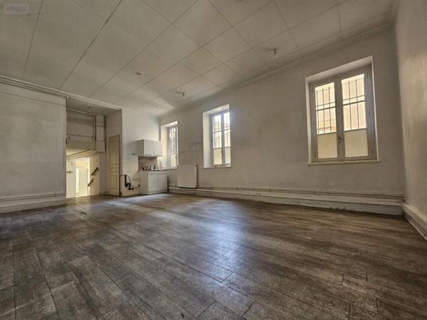 Fonds et/ou murs commerciaux à vendre à Mâcon en Saône-et-Loire (71000), ref : 008/2361