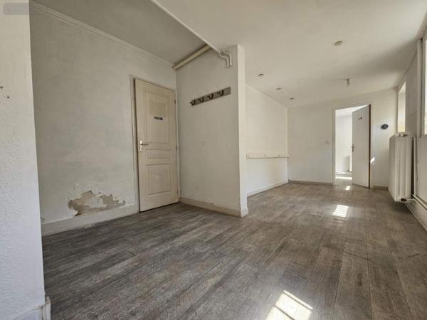 Fonds et/ou murs commerciaux à vendre à Mâcon en Saône-et-Loire (71000), ref : 008/2361