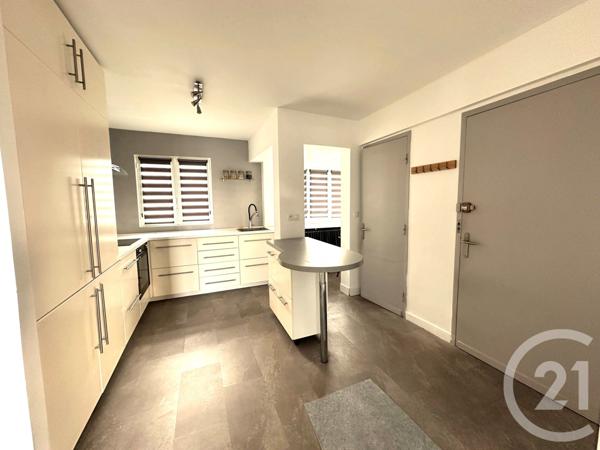 Appartement F5 à vendre  5 pièces - 93,86 m2 ROYAN - 17