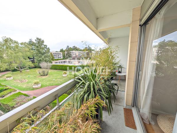 GRAND 3 PIECES 82 m2 TRES BON ETAT BAILLY