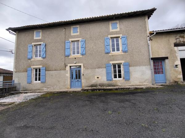 Charmante maison à Genouillac (Terre de Haute-Charente)**