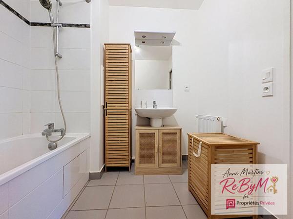 Appartement Athis Mons 3 pièce(s) - terrasse et parking