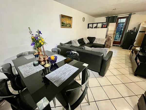 Maison Vaureal 6 pièce(s) 93 m2 €315 000 ** - Référence 5084