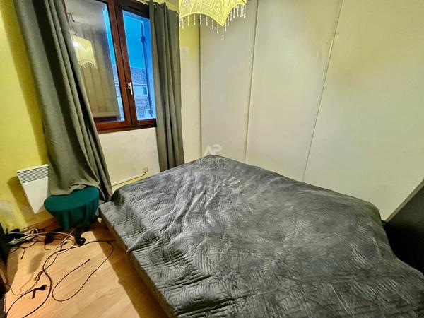 Maison Vaureal 6 pièce(s) 93 m2 €315 000 ** - Référence 5084