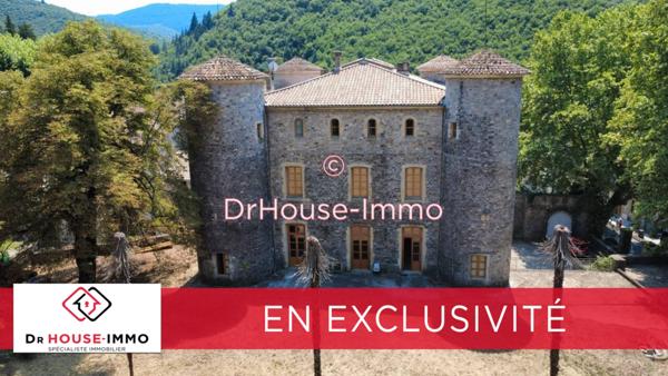 Château à vendre 45 pièces de 883 m²