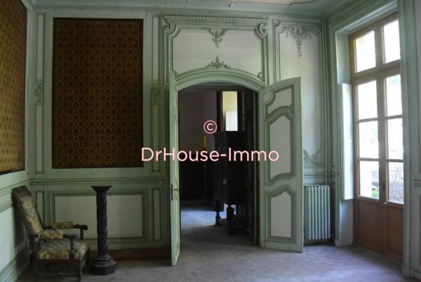 Château à vendre 45 pièces de 883 m²