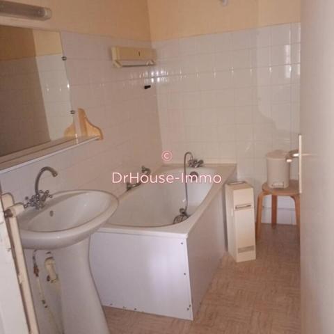 Château à vendre 45 pièces de 883 m²