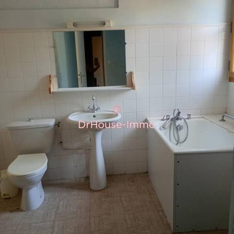 Château à vendre 45 pièces de 883 m²