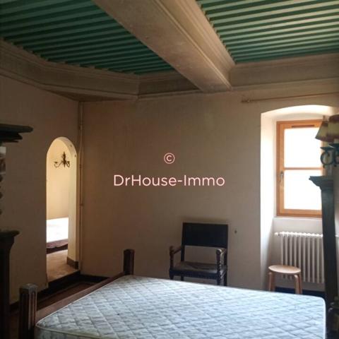 Château à vendre 45 pièces de 883 m²