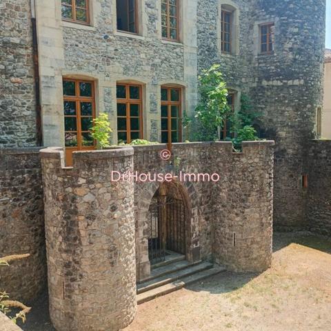 Château à vendre 45 pièces de 883 m²