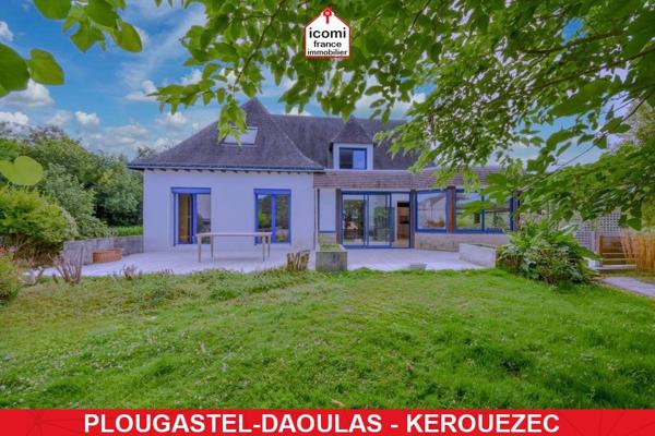 A VENDRE - MAISON INDIVIDUELLE T7 229M² DE 1971 - BELLES PRESTATIONS - 5 CHAMBRES - SOUS-SOL COMPLET - AUCUNS TRAVAUX - TERRAIN DE 1235M²