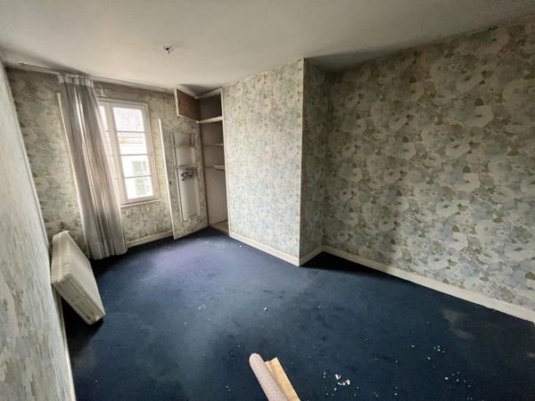Immeuble à vendre 47 500 € Châteaumeillant 150 m² DPE