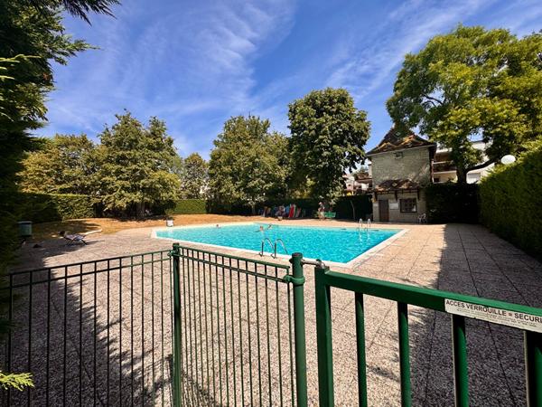 Appartement Ahuy 2 pièce(s) 36 m2