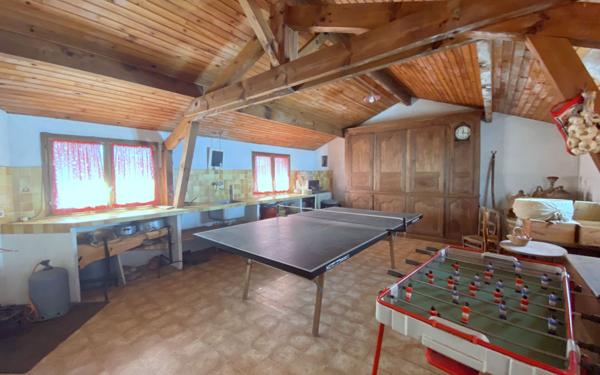 Maison à vendre    9 pièces • 200 m2 Pouillon