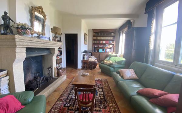 Maison à vendre    9 pièces • 200 m2 Pouillon