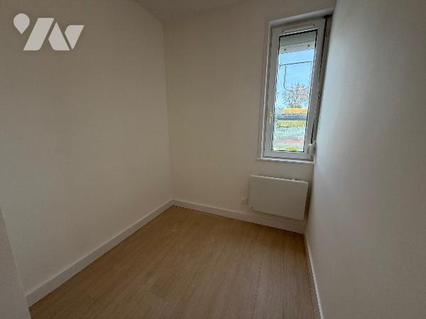 T2-cabine rénové de 49m² au RDC avec cellier, jardin, parking dans petite copropriété à STELLA-PLAGE