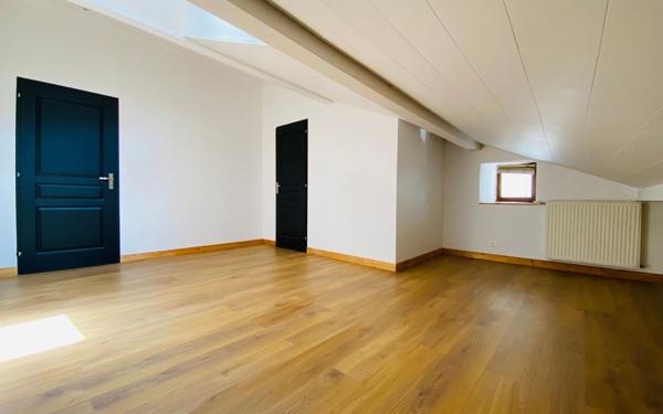 Appartement à vendre    7 pièces • 150 m2 Voiron