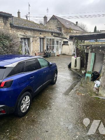 Maison en pierre de 4 pièces