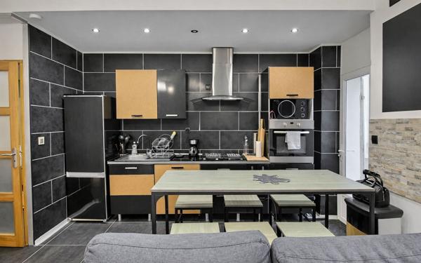 Appartement à vendre    2 pièces • 35,82 m2 Roquevaire